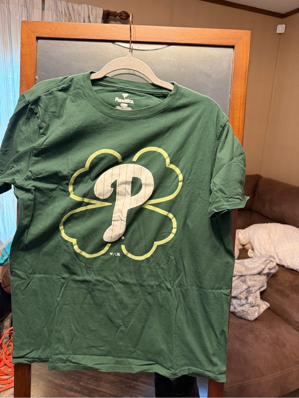 Fanatics Green Philadelphia 'P' Clover Short Sleeve Tee